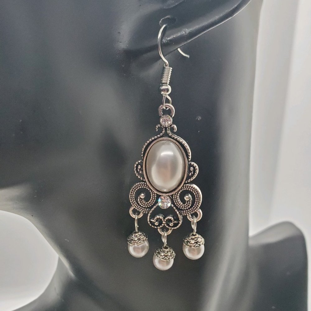 Beautiful Ornate Silver Earrings - Picture 3 of 7